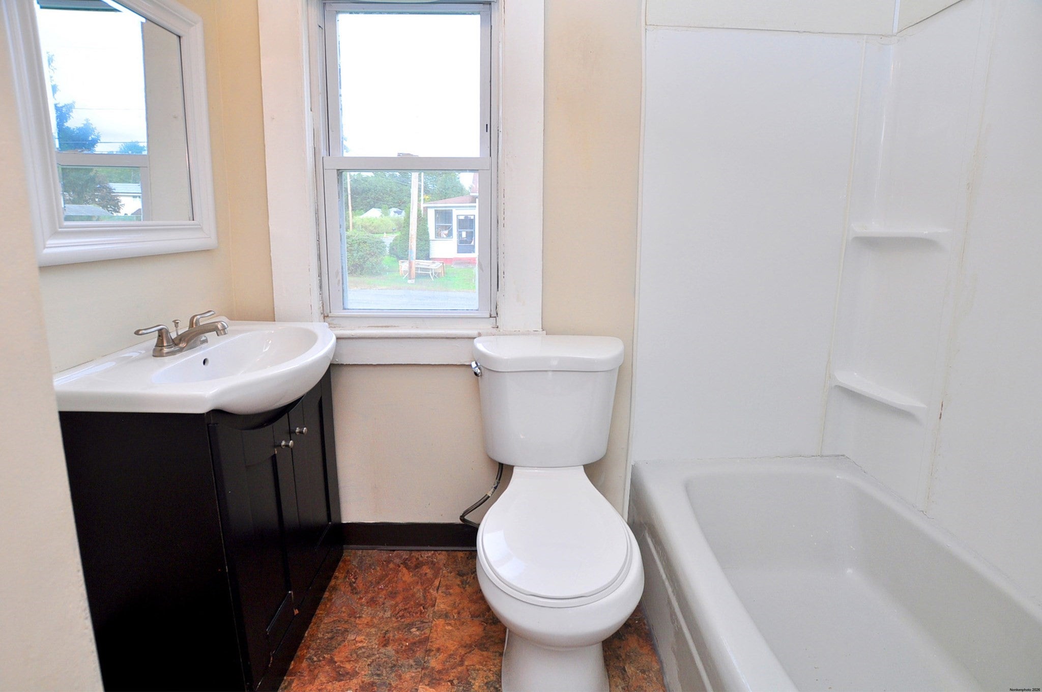 834 East St, Ludlow, MA, 834 East St, Ludlow, MA Photo #14