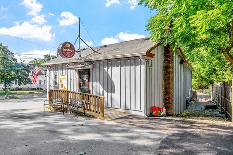 80 Honora Ave Dracut MA 01826