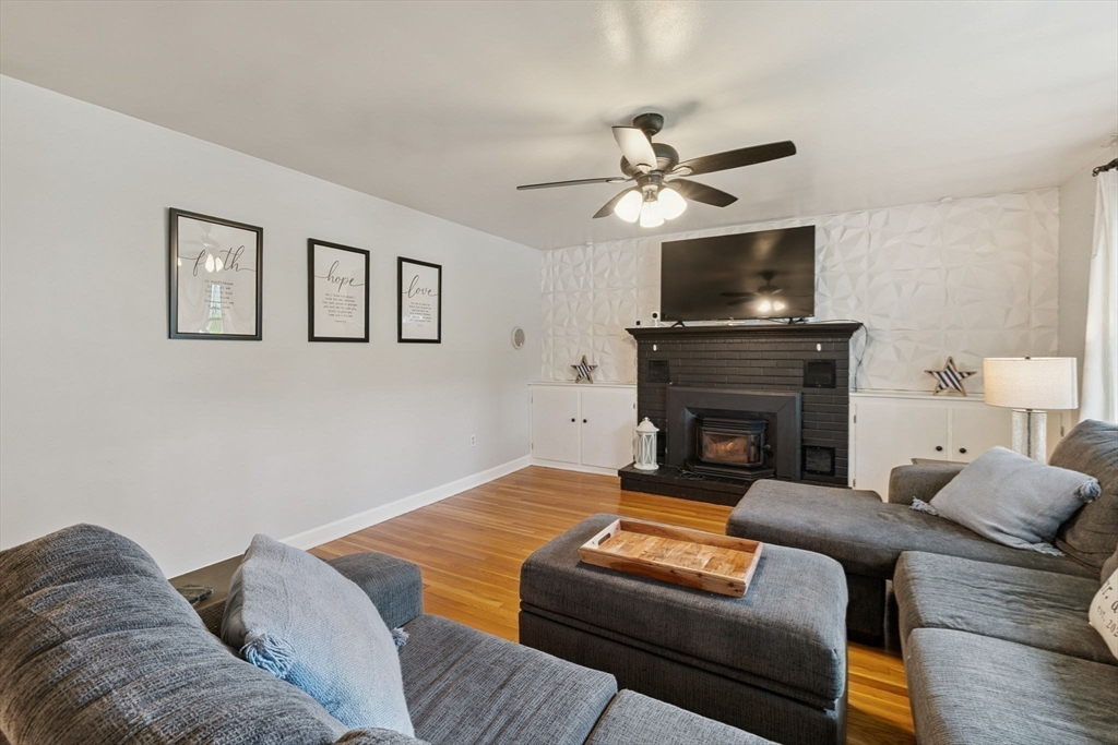 151 Morris St