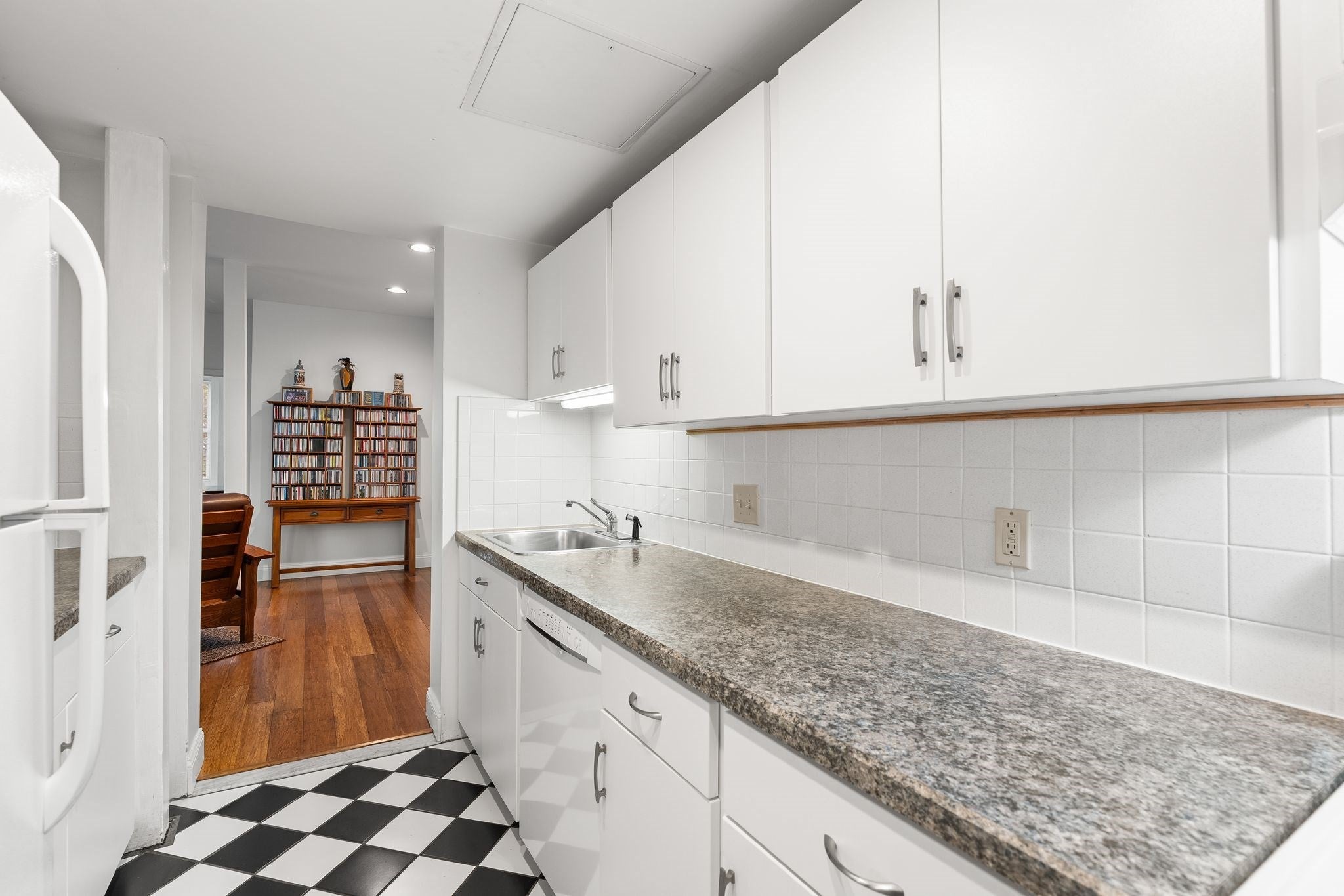 21 Linden Street #301, Quincy, MA, 21 Linden Street #301, Quincy, MA Photo #19