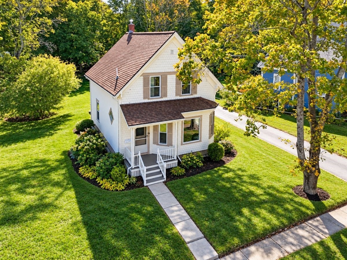 63 Jenkins Ave