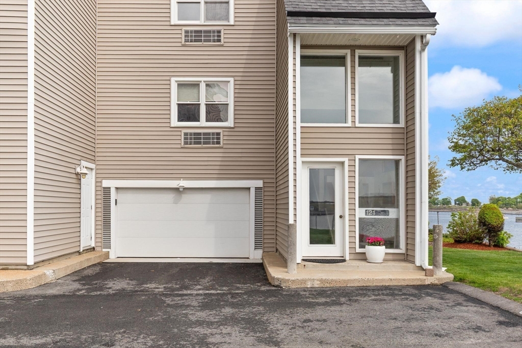 121 Water Street 46