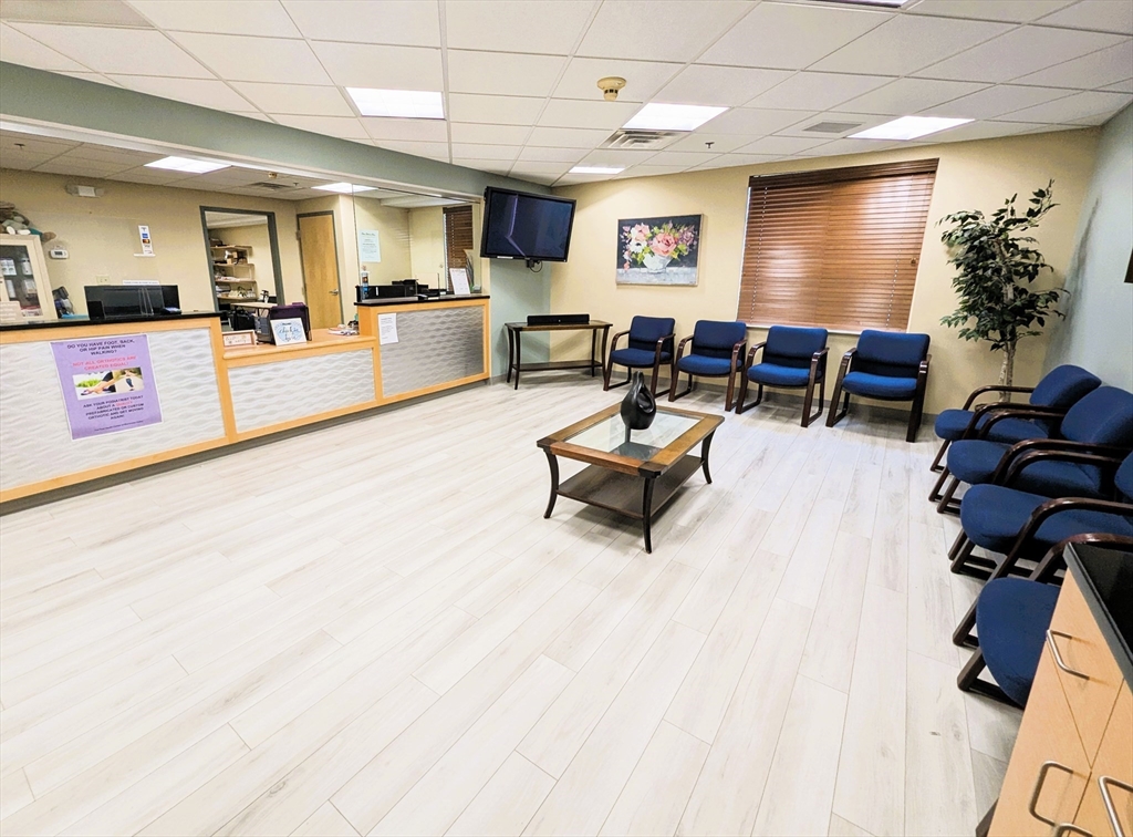 1565 Main Street 2-102