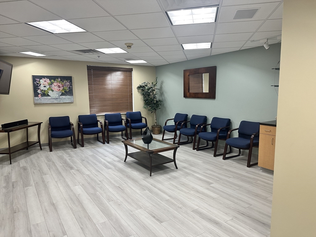 1565 Main Street 2-102