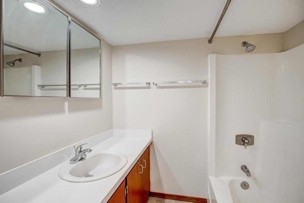 296 Brown Bear Crossing #296, Acton, MA, 296 Brown Bear Crossing #296, Acton, MA Photo #17