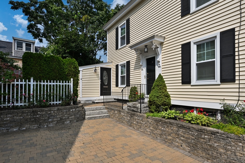 Photo of 4 Olive Street, Newburyport, MA