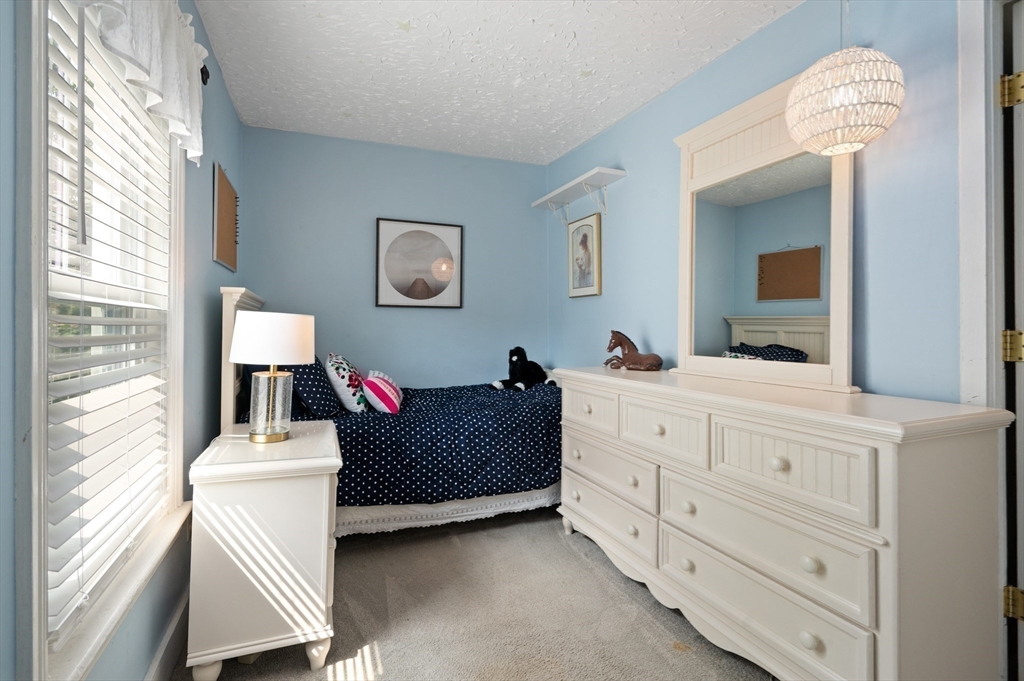 4 Olive Street, Newburyport, MA Photo #18