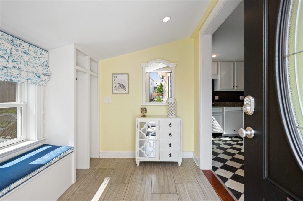 4 Olive Street, Newburyport, MA Photo #4