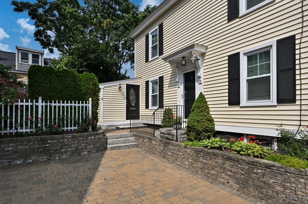 4 Olive Street