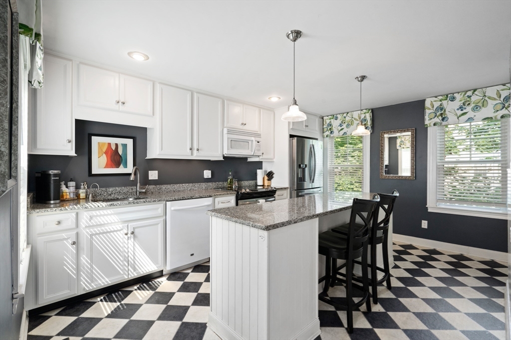 4 Olive Street, Newburyport, MA Photo #6