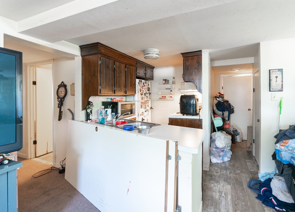 1222 Mammoth Rd
