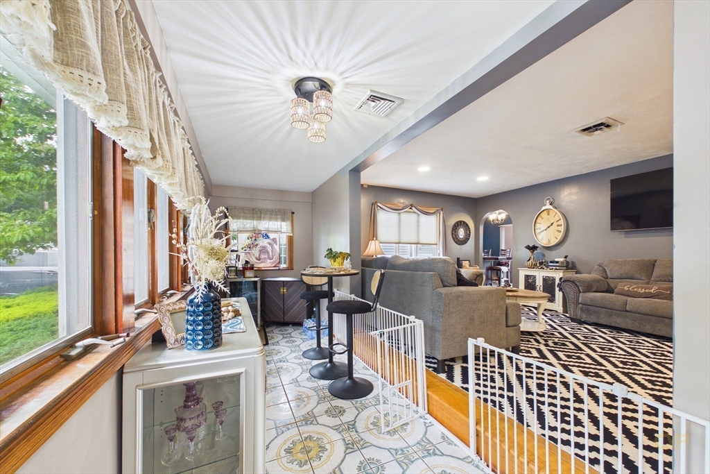 26 Pershing Ave