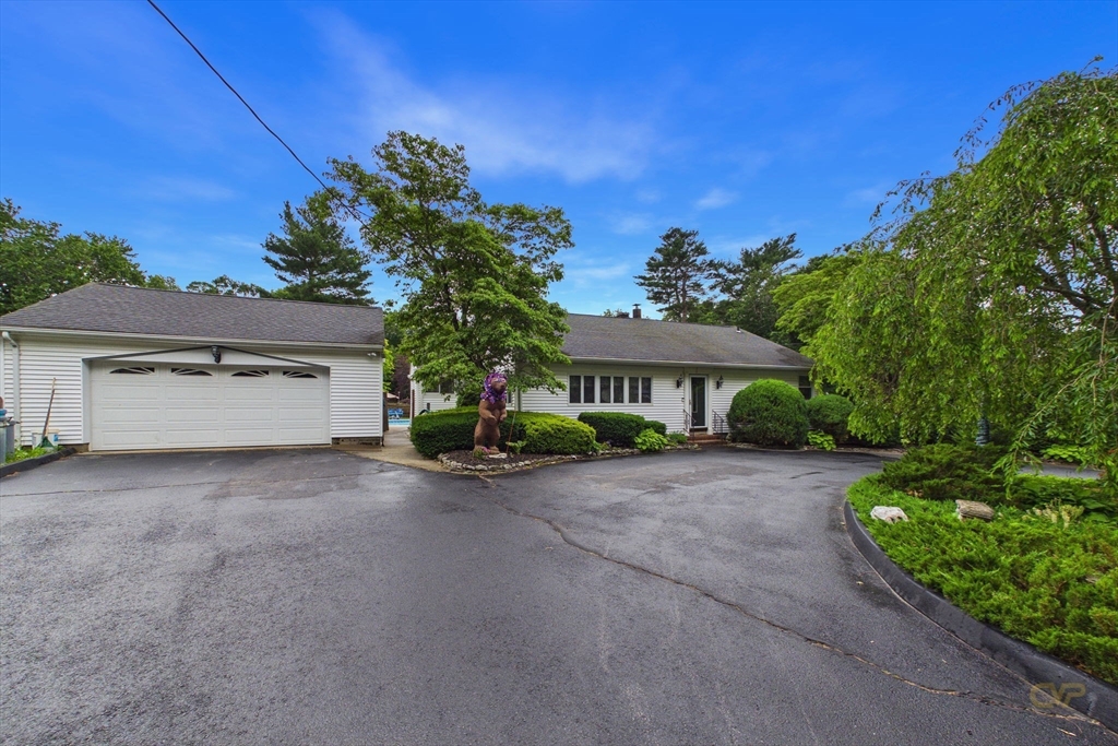 26 Pershing Ave