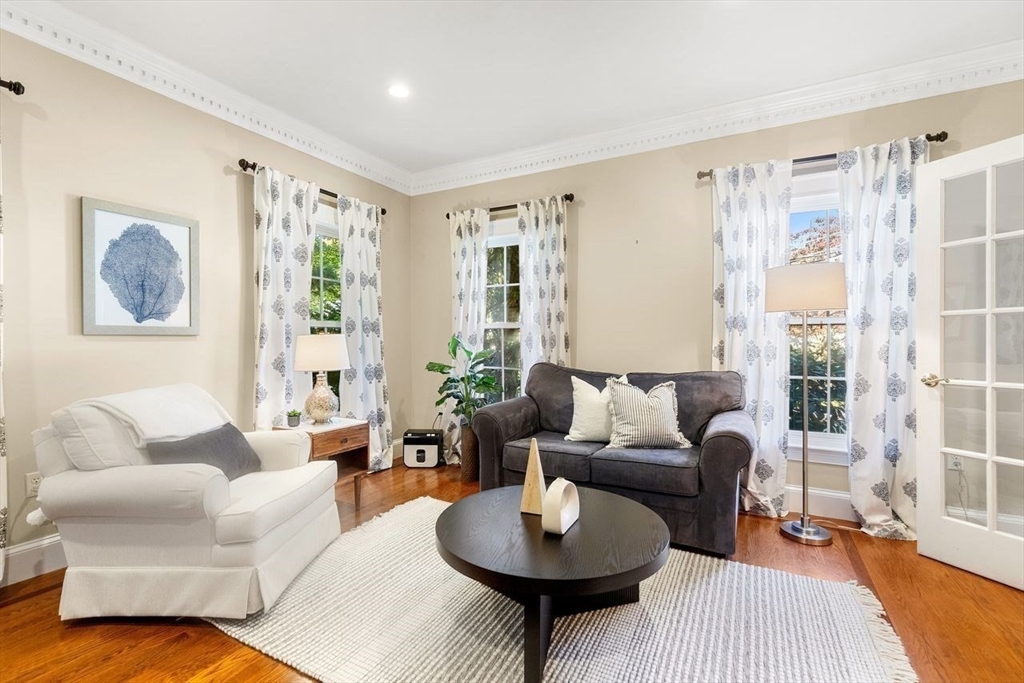 31 Lawson Rd