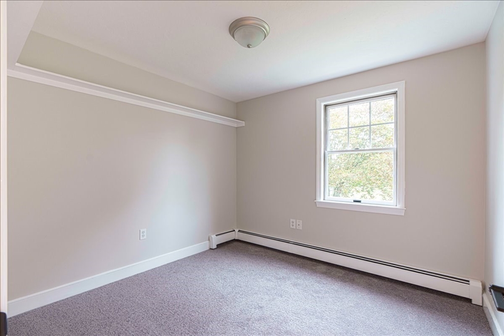 Medway, Massachusetts 02053, United States, 3 Bedrooms Bedrooms, ,3 BathroomsBathrooms,Residential,Active,170726