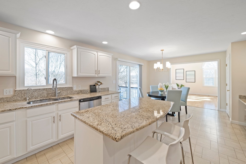 4 Brentwood Dr