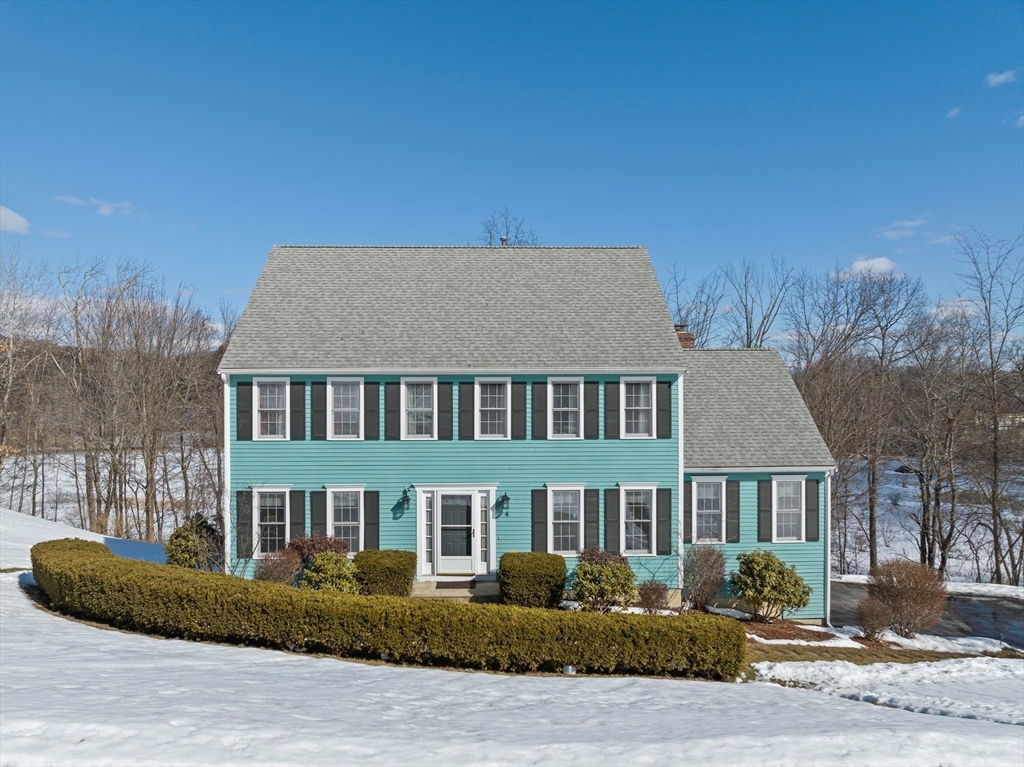 4 Brentwood Dr