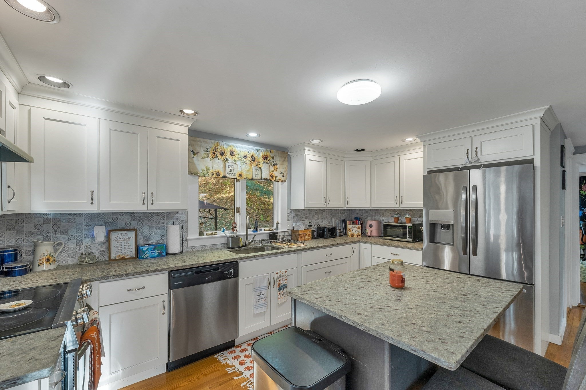 22 Lucas Dr