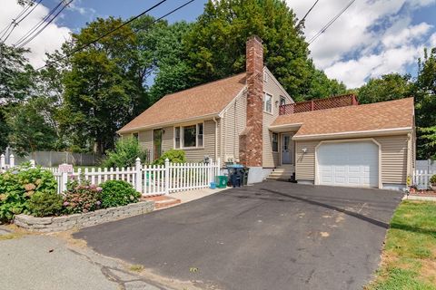 52 Fairlawn Cir Shrewsbury MA 01545
