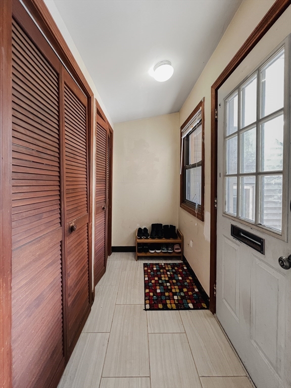 52 Fairlawn Cir
