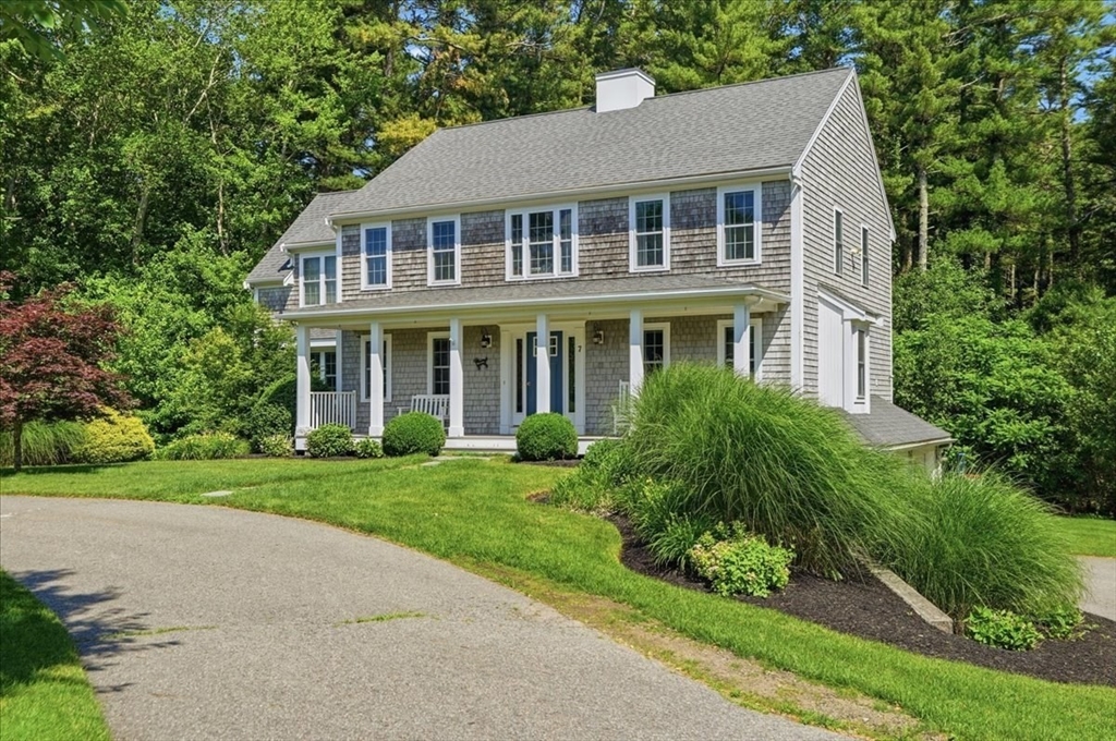 7 Fountain Knoll Ln