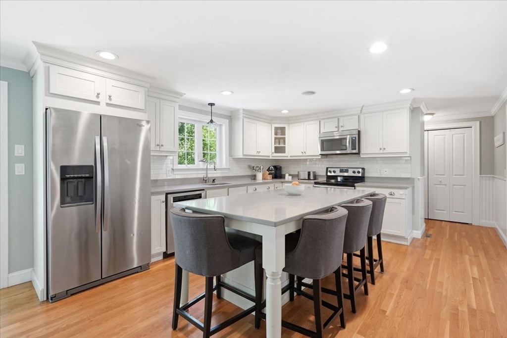 7 Fountain Knoll Ln