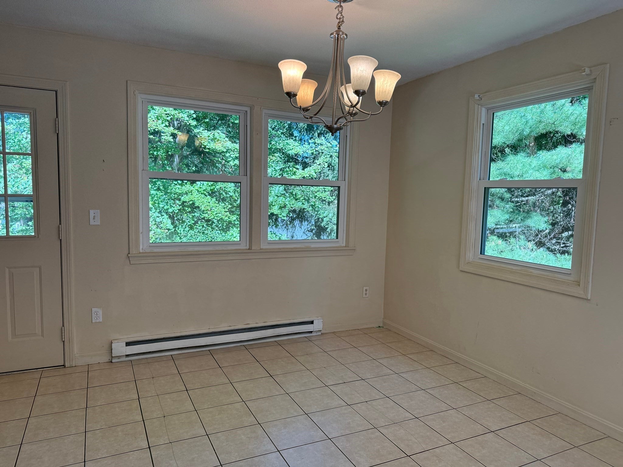 5 Edge Hill Rd, Amherst, MA Photo #5