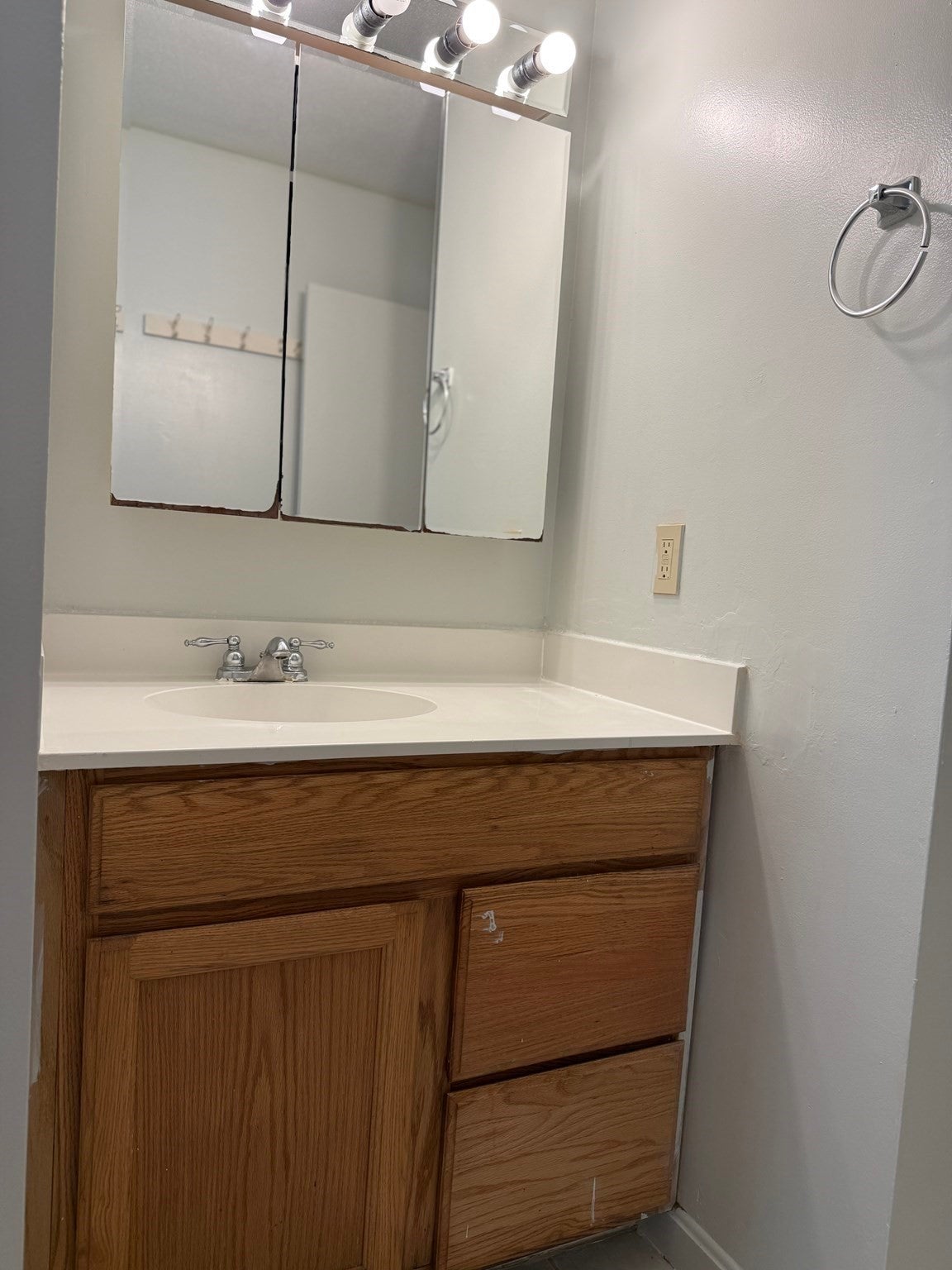 5 Edge Hill Rd, Amherst, MA Photo #8