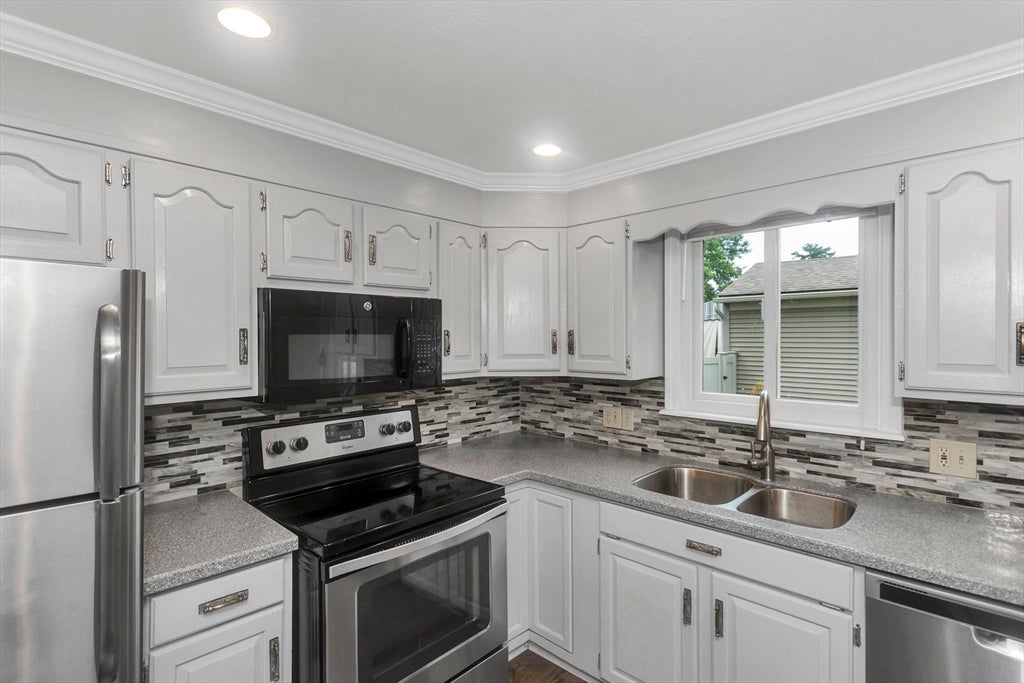 89 Garvey Dr, Springfield, MA, 89 Garvey Dr, Springfield, MA Photo #14