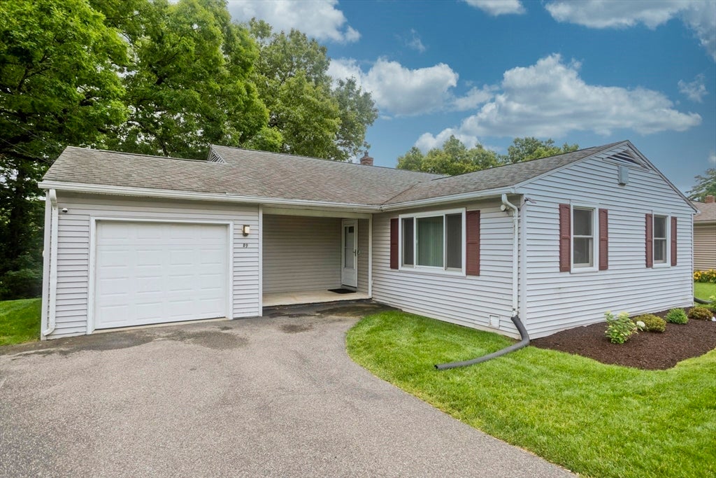 89 Garvey Dr, Springfield, MA, 89 Garvey Dr, Springfield, MA Photo #7