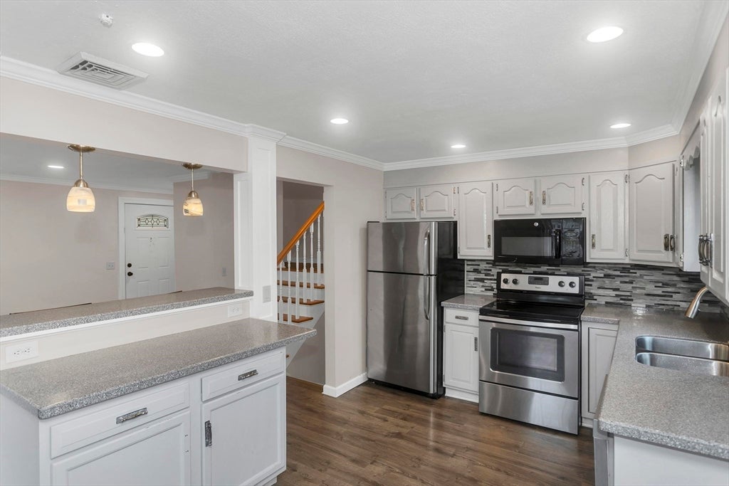 89 Garvey Dr, Springfield, MA, 89 Garvey Dr, Springfield, MA Photo #13