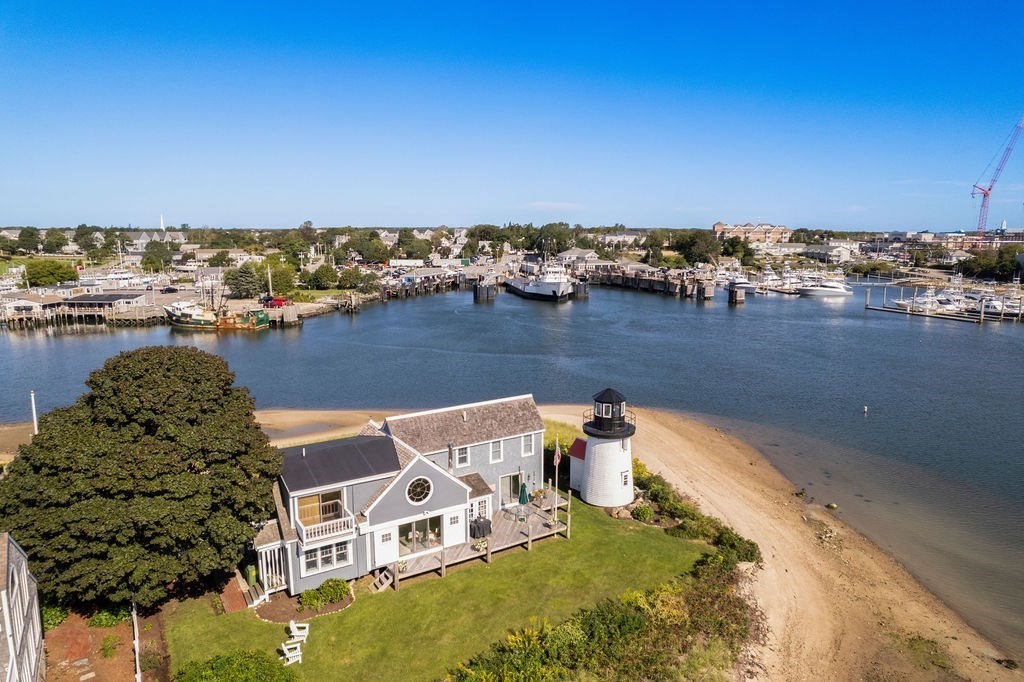 107 Channel Point Rd