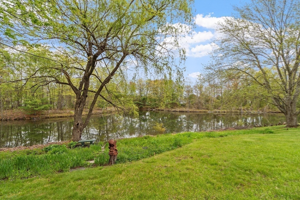 14 Oriole Circle, Shrewsbury, MA Photo #26