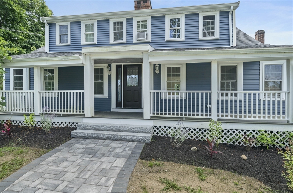 555 Webster St
