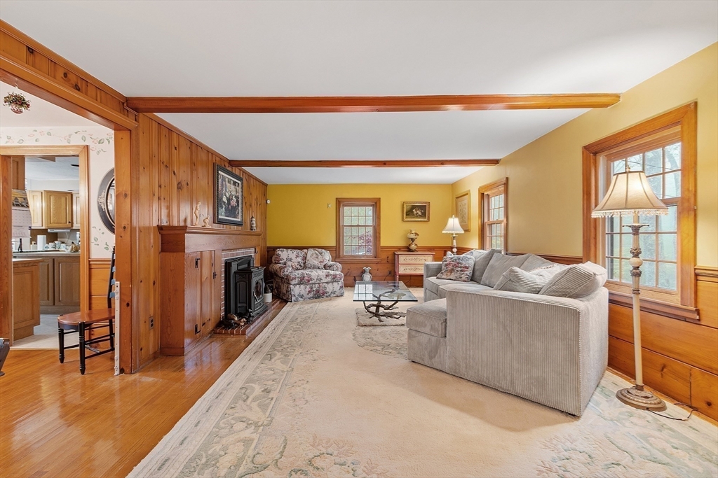 130 Holden Rd
