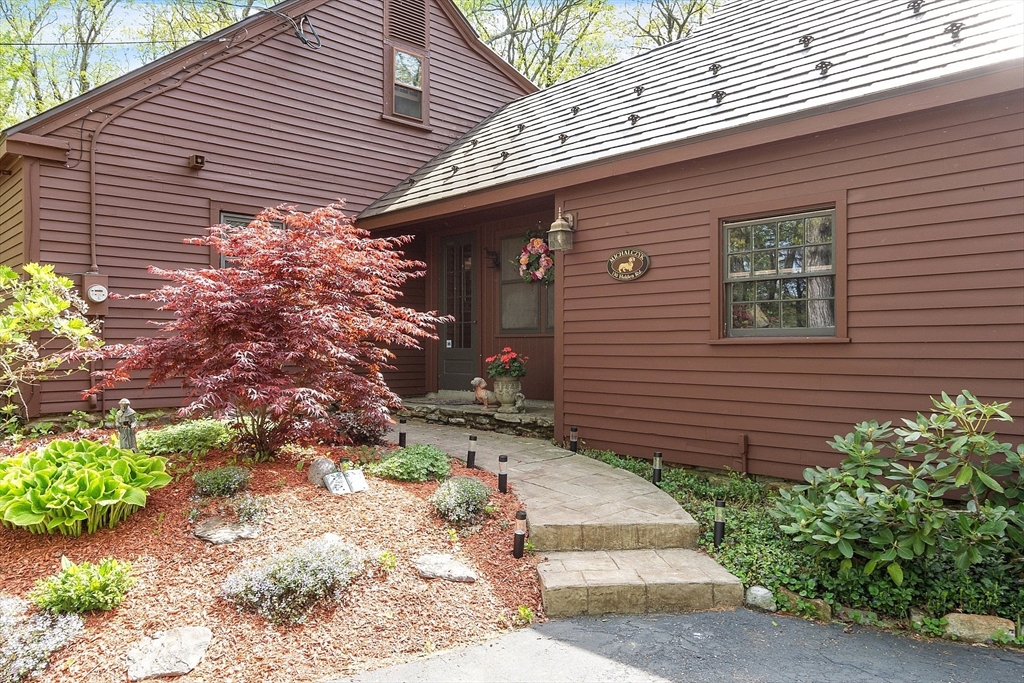 130 Holden Rd