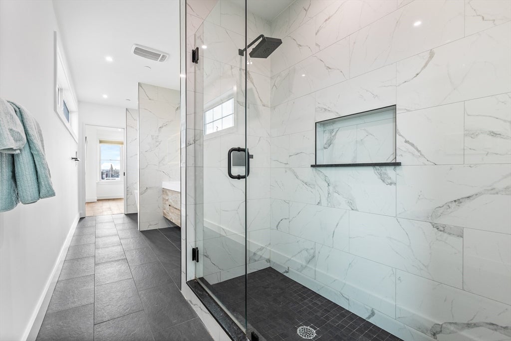 360 Athens St #A, Boston, MA, 360 Athens St #A, Boston, MA Photo #15