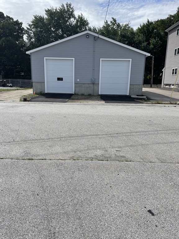 16 Dexter St