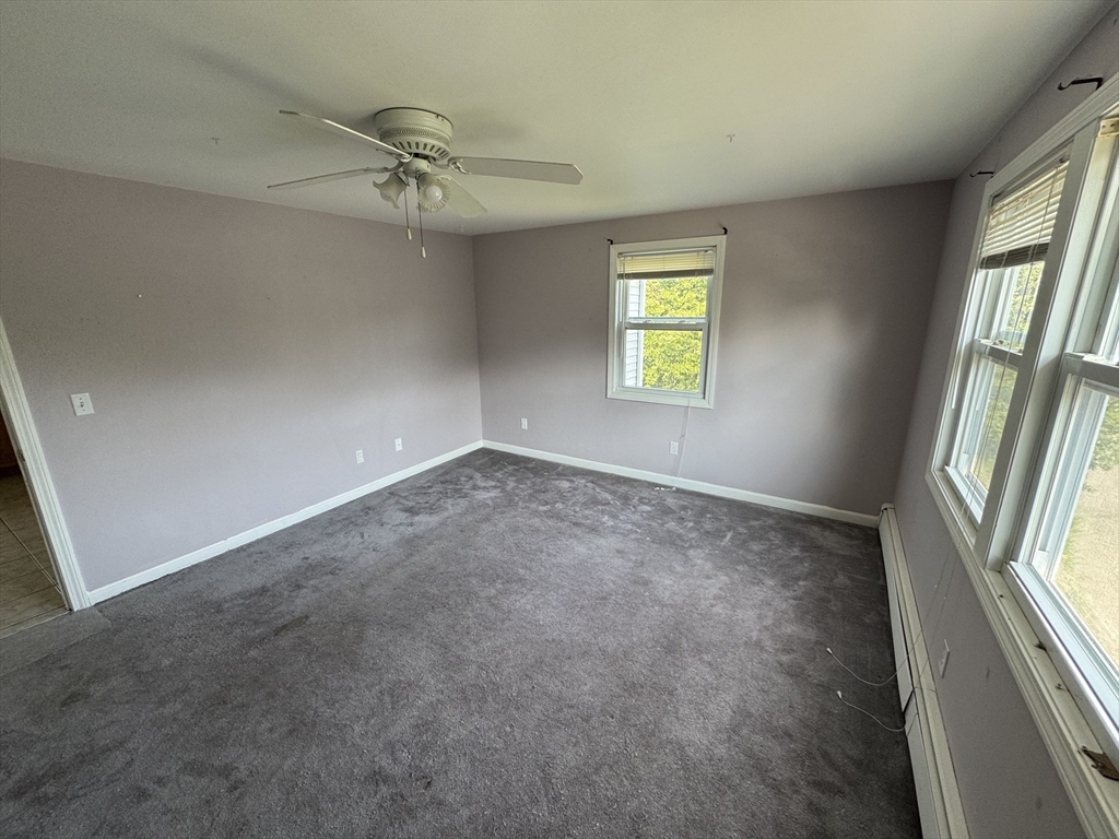 Bellingham, Massachusetts 02019, United States, 2 Bedrooms Bedrooms, ,1 BathroomBathrooms,Residential,Active,183136