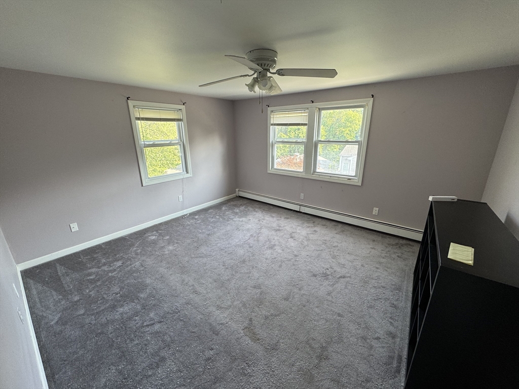 Bellingham, Massachusetts 02019, United States, 2 Bedrooms Bedrooms, ,1 BathroomBathrooms,Residential,Active,183136