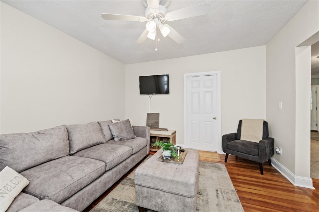 89 Reed Ave