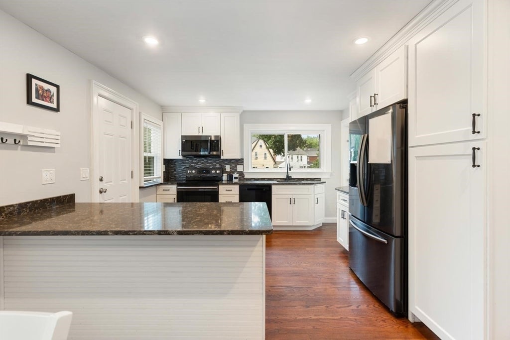 16 Elm St, Medford, MA, 16 Elm St, Medford, MA Photo #12