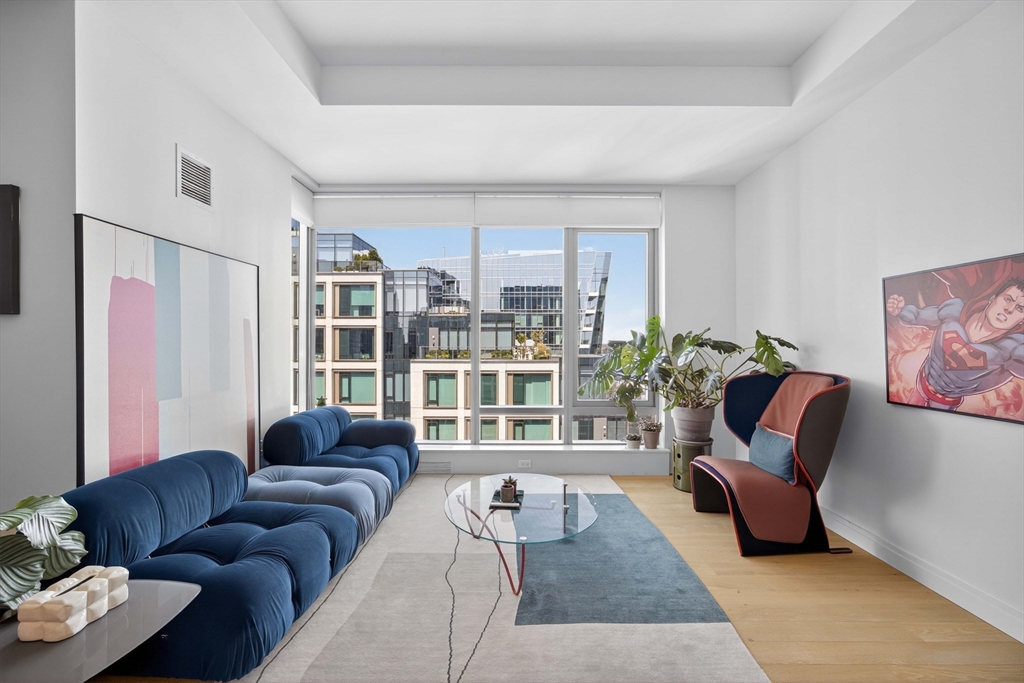 135 Seaport Blvd 2001