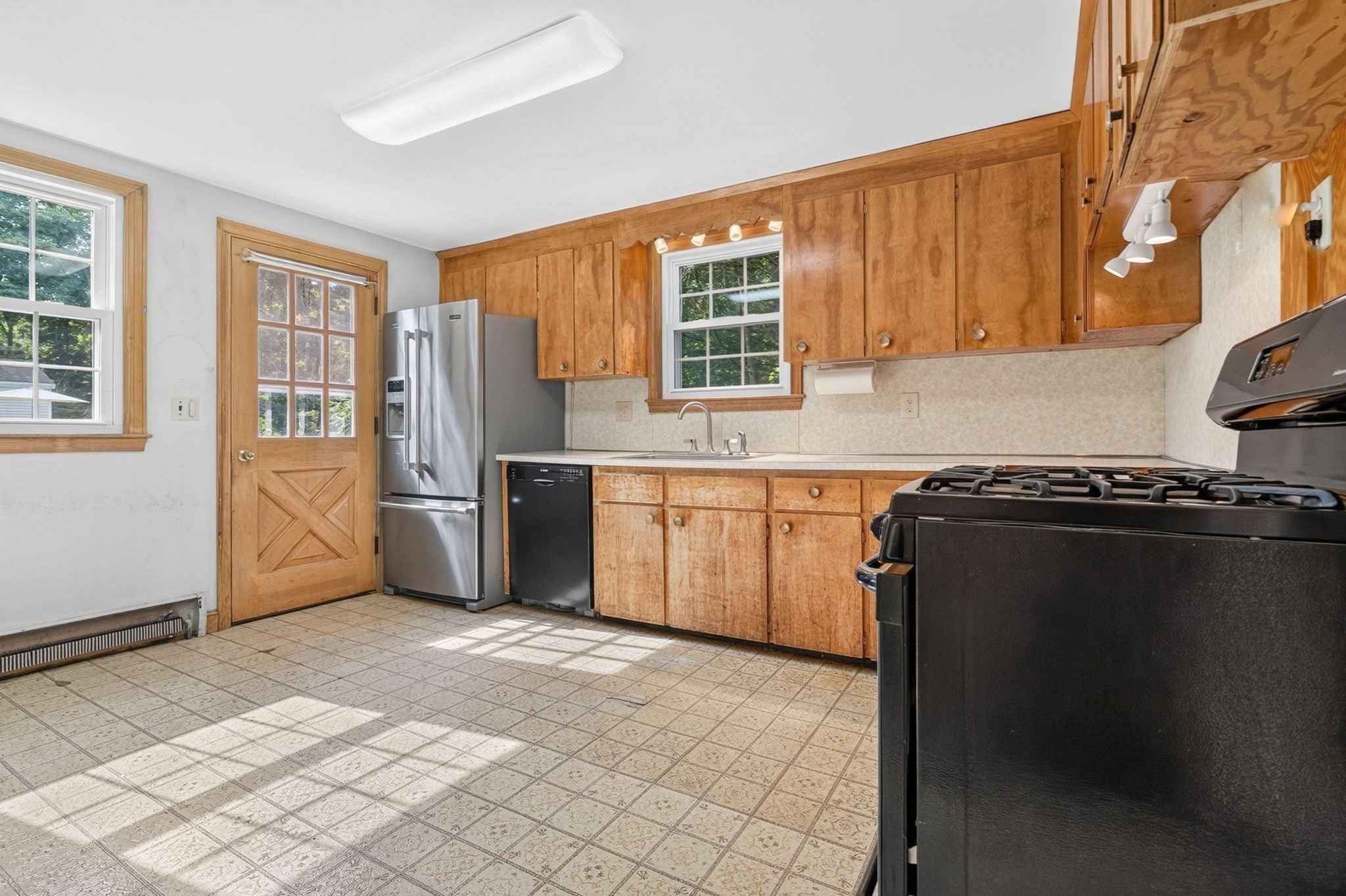 5 Robert Sproul Rd, Medfield, MA, 5 Robert Sproul Rd, Medfield, MA Photo #6