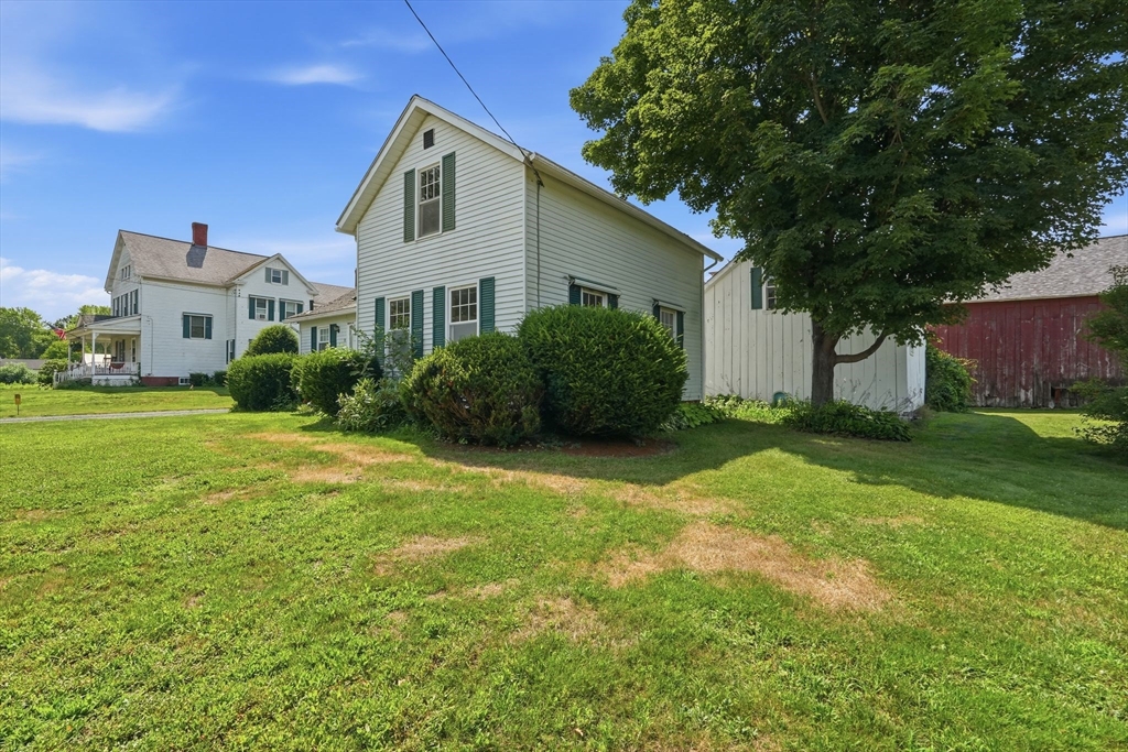 71 Chestnut St, Hatfield, MA Photo #3
