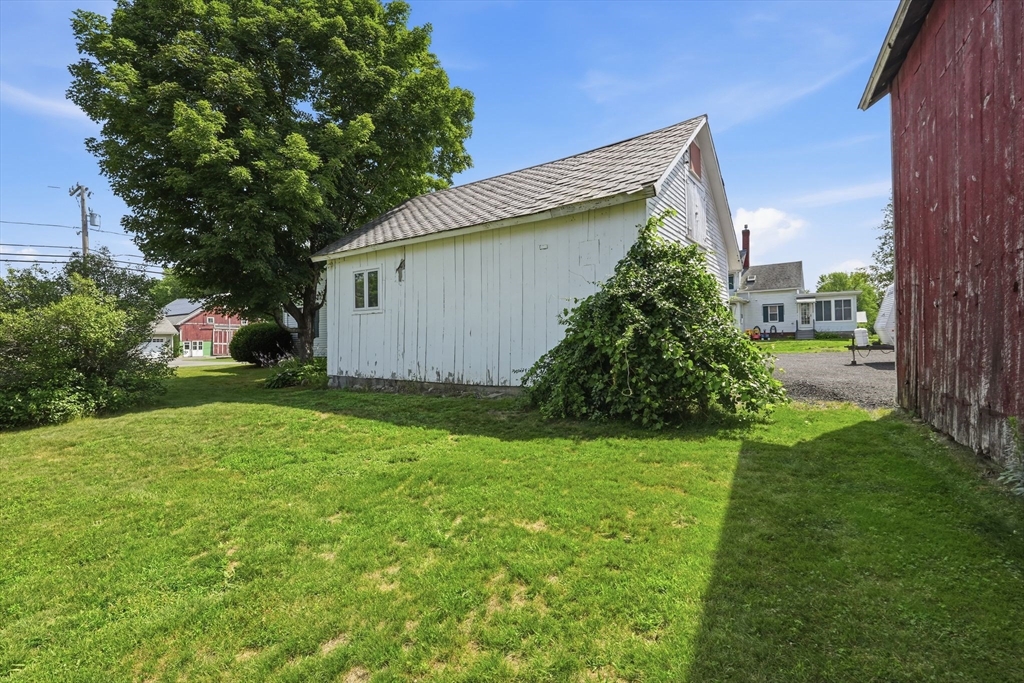 71 Chestnut St, Hatfield, MA Photo #29