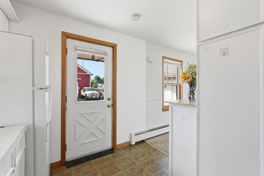 71 Chestnut St, Hatfield, MA Photo #6