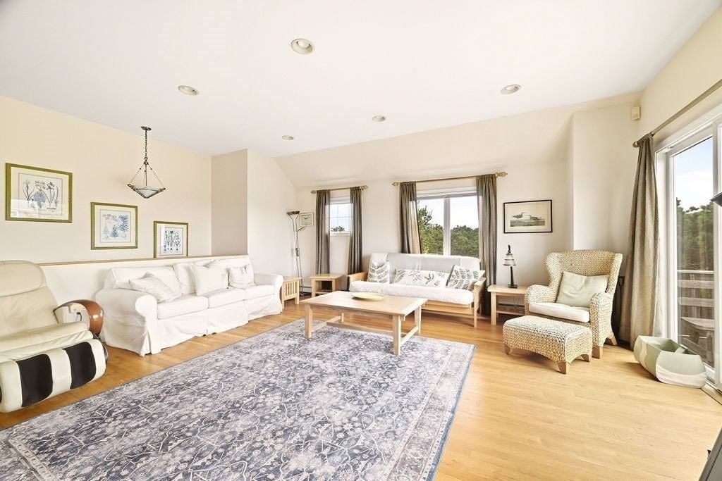 4 Sandpiper Ave