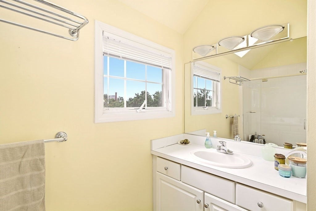 4 Sandpiper Ave, Truro, MA, 4 Sandpiper Ave, Truro, MA Photo #18