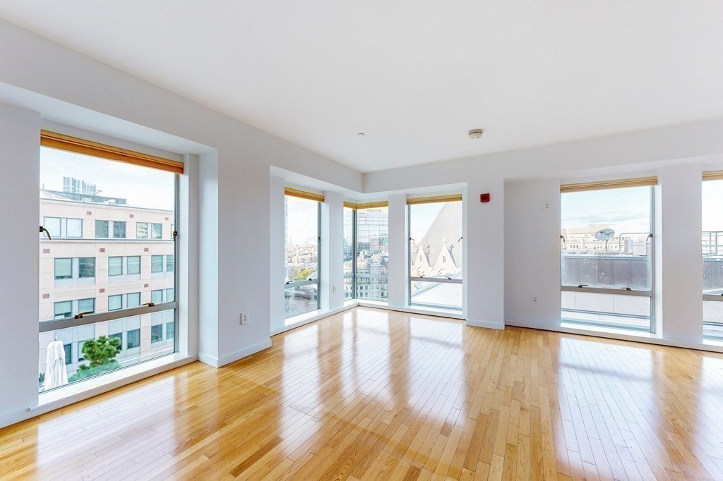 80 Broad St 1204